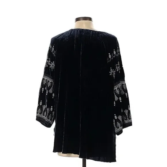 Johnny Was Eleni Velvet Pheasant Top Blouse Floral Embroidered Large Black Blue - Picture 2 of 5